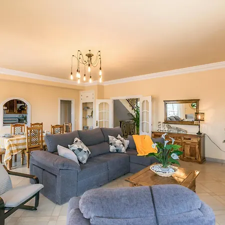 Carmela Holiday home Baena